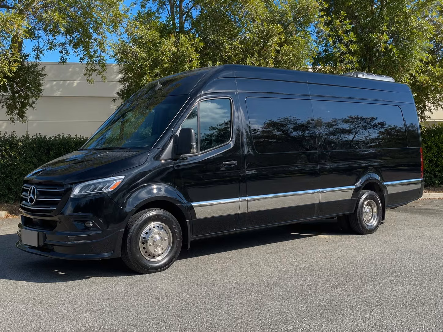 corporate event bus rentals in pasadena